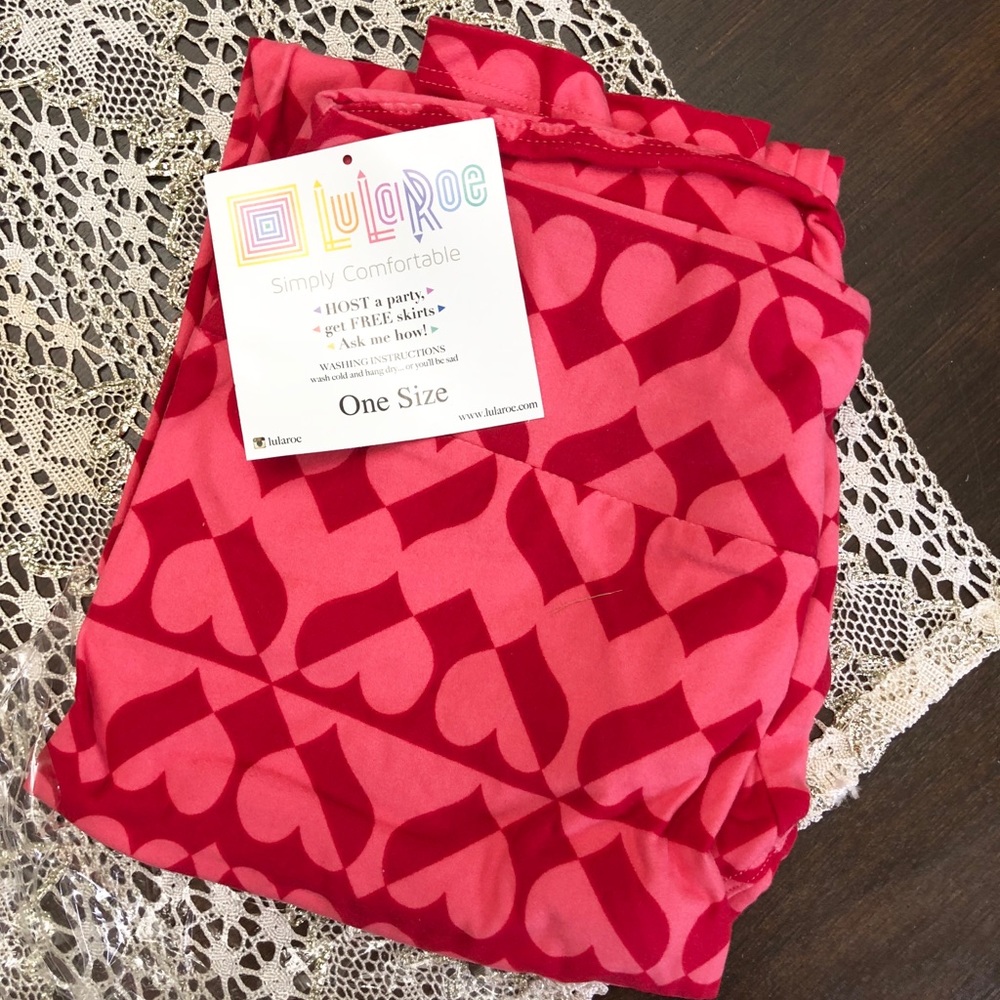 LuLaRoe OS Valentine Leggings NWT